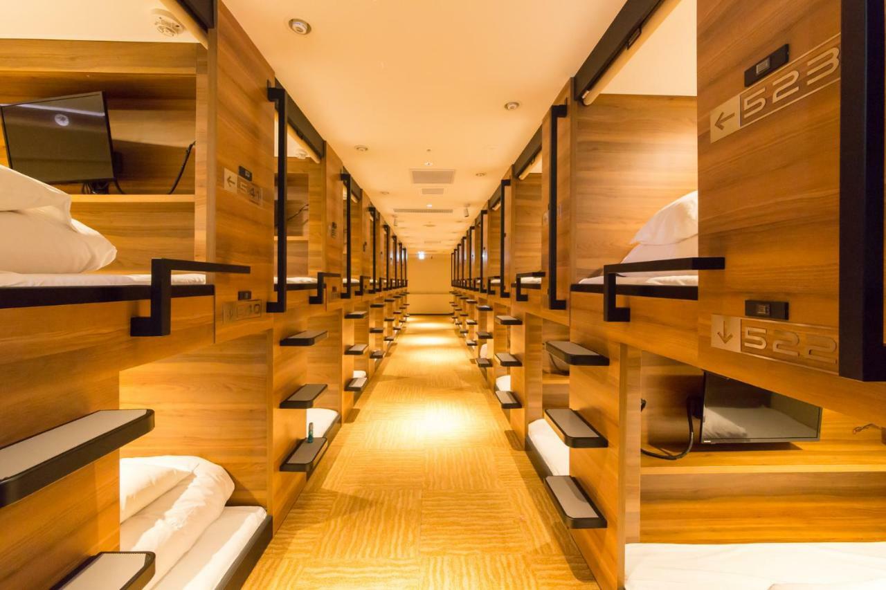 Sauna & Capsule Amza Ōsaka Extérieur photo
